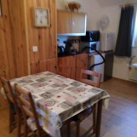 Cozy Apartment In Paliseul With Garden Carlsbourg المظهر الخارجي الصورة